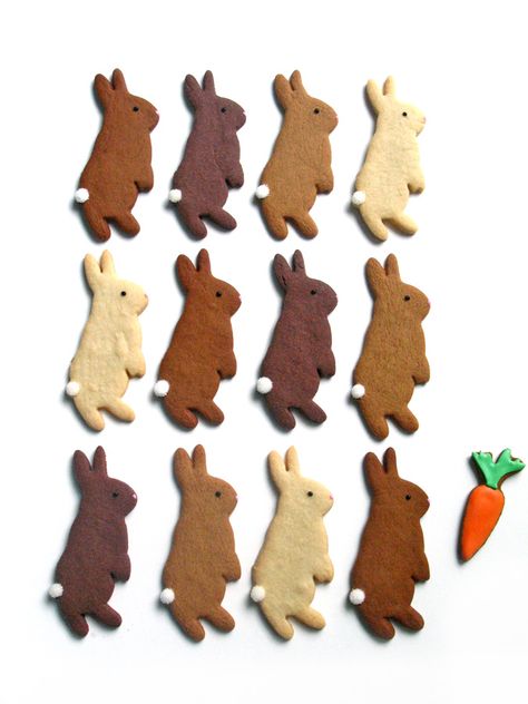 bunny cookies Bunny Biscuits, Cottontail Rabbit, New Year's Desserts, Carrot Cookies, Easter Bunny Cookies, Victoria Magazine, Brown Bunny, Slow Cooker Desserts, Bunny Cookies