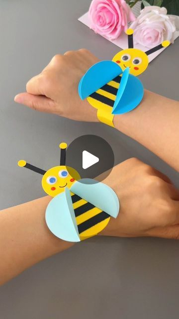 Bee Art And Craft, Bumble Bees Craft, How To Make A Bee Craft, Bee Arts And Crafts, Craft For Preschoolers Easy, Bracelet Crafts For Kids, Insects Arts And Crafts For Kids, Bugs Crafts For Kids, Bracelet Craft