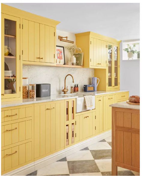 Pale Yellow Kitchen Ideas, Yellow Fridge, Yellow Kitchen Inspiration, Bright Yellow Kitchen, Yellow Kitchen Tiles, Yellow Country Kitchens, Yellow Cupboards, Vintage Yellow Kitchen, Pink House Interior