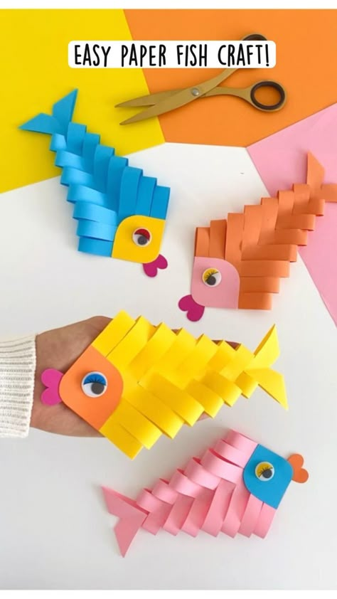 Pinterest | Preschool crafts, Paper crafts, Classroom crafts Fish Origami, Fish Craft, Houses Kitchen, Paper Fish, Exterior Christmas, Toddler Arts And Crafts, Instruções Origami, Seni Dan Kraf, Fish Crafts