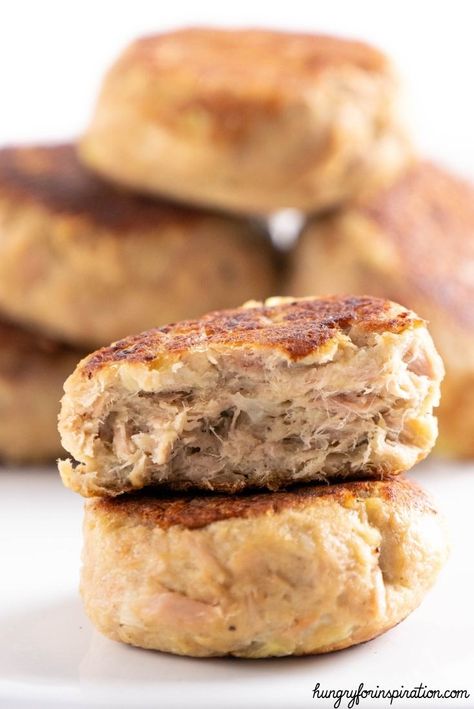 Super Easy Keto Canned Tuna Patties (Best Recipe) Shrimp Patties Recipes, Canned Tuna Patties, Keto Tuna Patties, Tuna Patties Easy, Tuna Fish Cakes, Shrimp Patties, Keto Tuna, Keto Shrimp, Sausage Stuffed Mushrooms