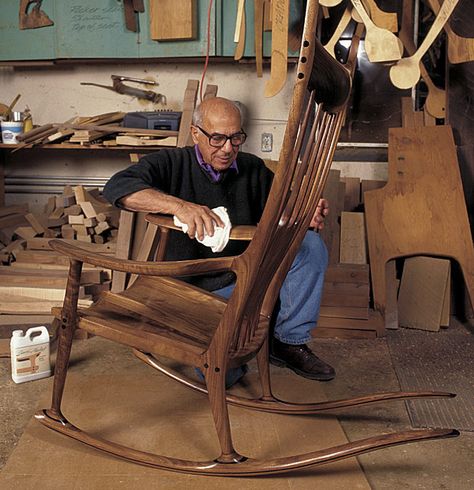 Sam Maloof: 1916-2009 - Fine Woodworking Sam Maloof, Woodworking Garage, Woodworking Cabinets, Woodworking Storage, Woodworking Bed, Iconic Furniture, Woodworking Table, Woodworking Workshop, Woodworking Jigs