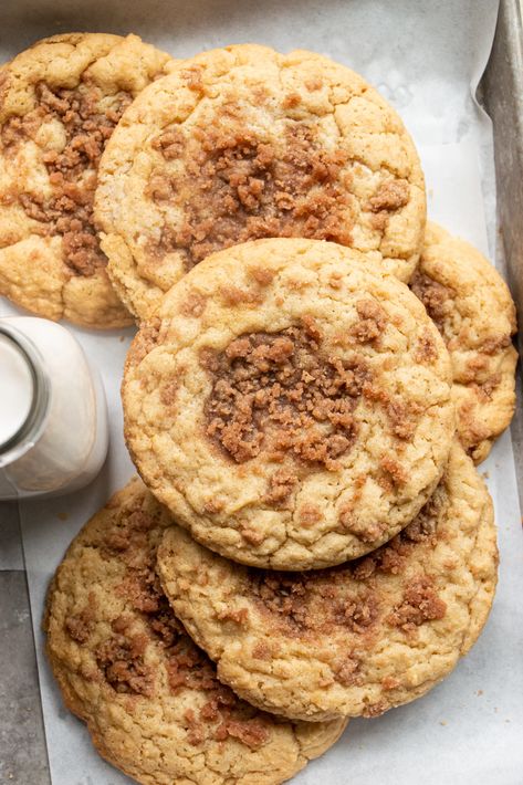 Cake Cookie Recipe, Cake Cookies Recipe, Easy Coffee Cake, Coffee Cake Cookies, Cinnamon Streusel, Chocolate Crunch, Cookie Cake Recipe, Healthy Cookie Recipes, Soft Sugar Cookies