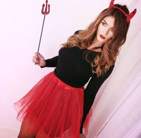 Halloween Costumes Ideas For Women, Halloween Costumes Women Creative, Unique Couple Halloween Costumes, Halloween Costumes Ideas, Bff Halloween Costumes, Diy Halloween Costumes For Women, Devil Costume, Disney Halloween Costumes, Unique Halloween Costumes