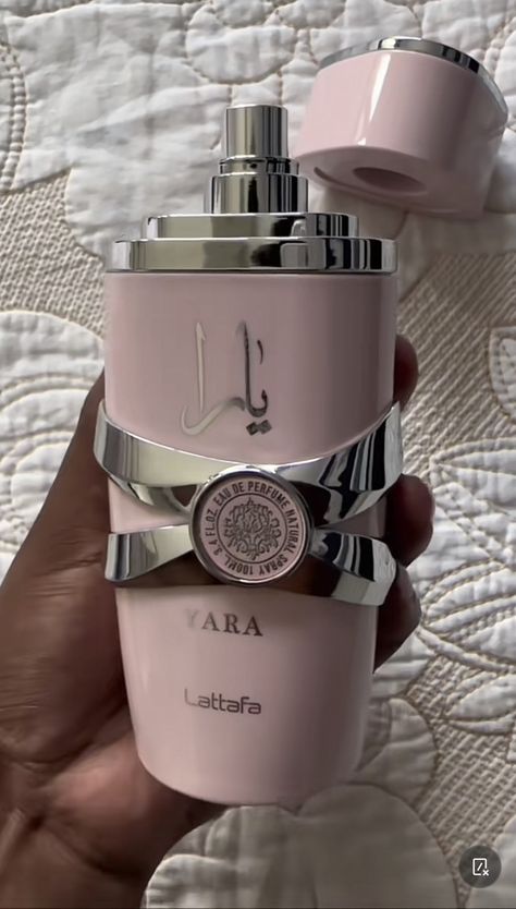 Lattafa Yara, Koleksi Parfum, Expensive Perfume, Fragrances Perfume Woman, Pink Perfume, Perfume Body Spray, Perfume Collection Fragrance, Shower Skin Care, Body Smells