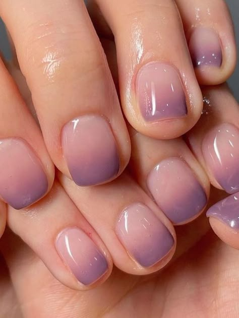 Lilac Ombre Nails Short, Gel Nails Ideas Short Glitter Ombre, Mauve Ombré Nails, Gradient Short Nails, Ombre Nail Purple, Dark To Light Purple Ombre Nails, Pastel Ombre Nails Short, Ombre Mauve Nails, Pink To Purple Ombre Nails