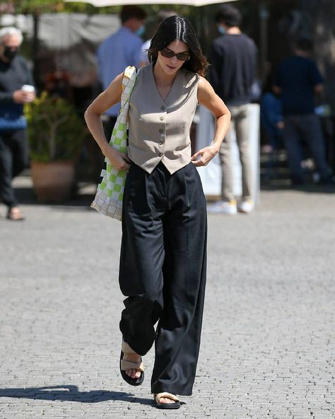 Outfits Kendall Jenner, Style Kendall Jenner, Streetstyle Summer, Kendall Jenner Street Style, Models Off Duty Style, Kendall Style, Kendall Jenner Outfits, Jenner Outfits, Jenner Style