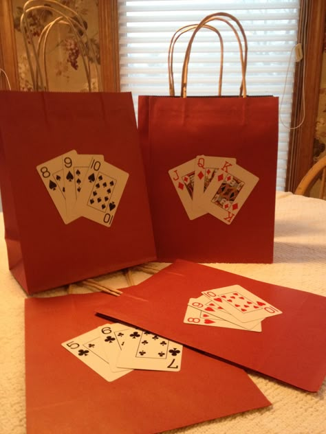 Party bags for Las Vegas (theme and location) Bachelorette party. Casino Birthday Party, Vegas Theme Party, Casino Birthday, Game Night Parties, Vegas Bachelorette Party, Las Vegas Party, Vegas Theme, Poker Party, Vegas Bachelorette