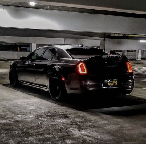 Chrysler 300 Aesthetic, Chrysler 300 Custom, Cars Anime, Hellcat Srt, Chrysler 300 Srt8, Chrysler 300s, Top Luxury Cars, Chrysler 300c, Landscape Photography Nature