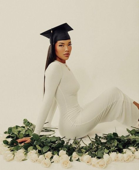 Graduation Pic Ideas, Nursing Graduation Pictures, Most Beautiful Flower, College Graduation Photoshoot, College Graduation Pictures Poses, Graduation Look, College Graduation Photos, Graduation Photography Poses, College Graduation Pictures