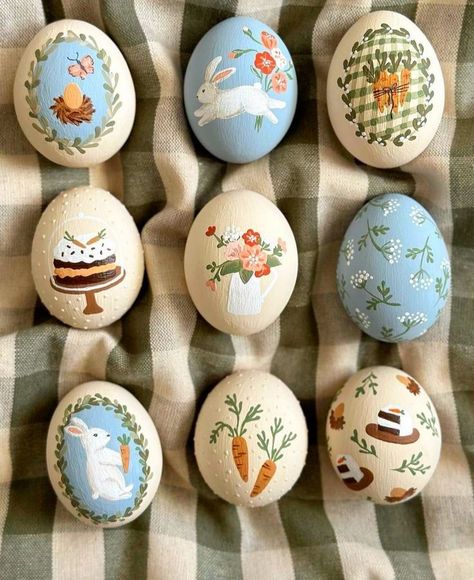 Creative Easter Eggs, Easter Egg Art, Painted Eggs, Decorated Eggs, Easter Egg Crafts, Easter Egg Painting, Easter Egg Designs, Easter Inspiration, Egg Crafts