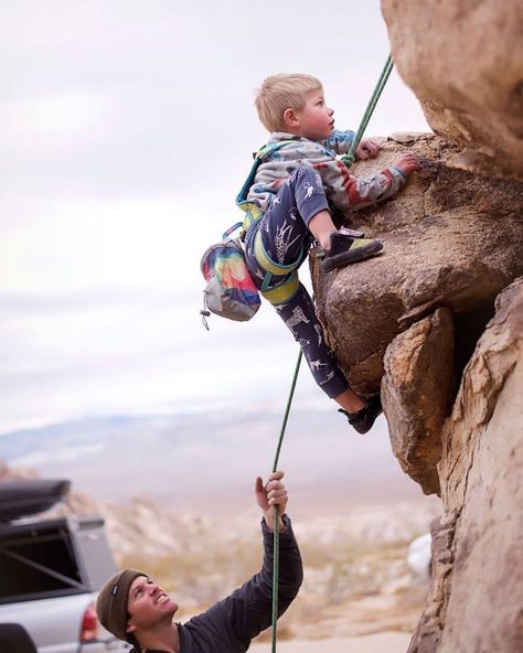 mmm • Instagram Escalade Mom Aesthetic, Climbing A Mountain, Climbing Memes Funny, Kids Climbing, Climbing Holds, Mountain Sports, Rock Climbing Memes, Mountain Climbing, Adventure Gear