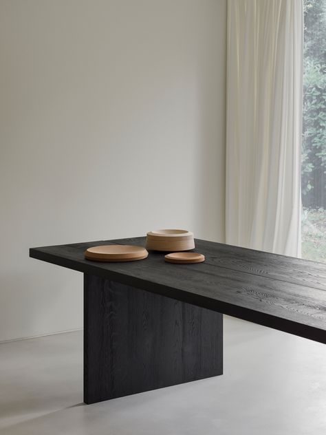 Gallery of Villa BA / gosseye + verbeke - 17 Beautiful Dining Room Table, Bespoke Kitchen Cabinets, Architectural Section, Bungalow Design, Beautiful Dining Rooms, Concrete Slab, Minimalism Interior, Bespoke Kitchens, 인테리어 디자인