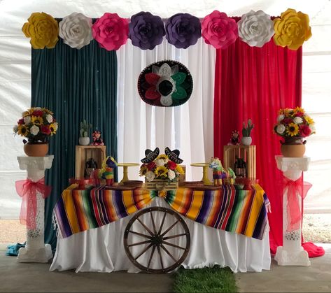 Charro Theme, Mexican Theme Party Decorations, Mexico Party, Mexican Birthday Parties, Mexican Themed Weddings, Moms 50th Birthday, Mexican Party Decorations, Mexican Fiesta Party, Quince Dresses Mexican