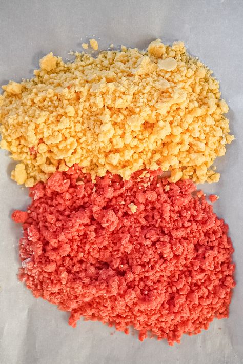 Strawberry Shortcake Crumble Recipe, Strawberry Shortcake Crumble Cake, How To Make Strawberry Shortcake Crumble, Strawberry Lemon Crunch Cake, Strawberry Crunch Pie, Strawberry Crunch Topping Recipe Jello, How To Make Strawberry Crunch Topping, Strawberry Shortcake Crumble Topping, Strawberry Shortcake Topping