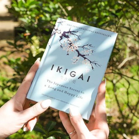 The book Ikigai delves into the japanese culture and philosophy by examining the lives of the Japanese island of Okinawa. Reason To Live, Japanese Word, Small Wonder, The Reader, Japanese Words, Feeling Lost, Self Help Book, Reading Room, Fulfilling Life