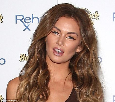 Lala Kent Brunette, Lala Kent Style, Lala Kent Hair, Lala Kent, Vegas Pool Party, Cosmetic Procedures, Face Hair, Instagram Images, Hair Inspo