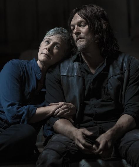 Carol And Daryl, Carol Twd, Daryl Twd, The Walking Dead Daryl Dixon, Dead Pictures, Daryl And Carol, The Walking Dead Daryl, Walking Dead Daryl Dixon, Just Good Friends