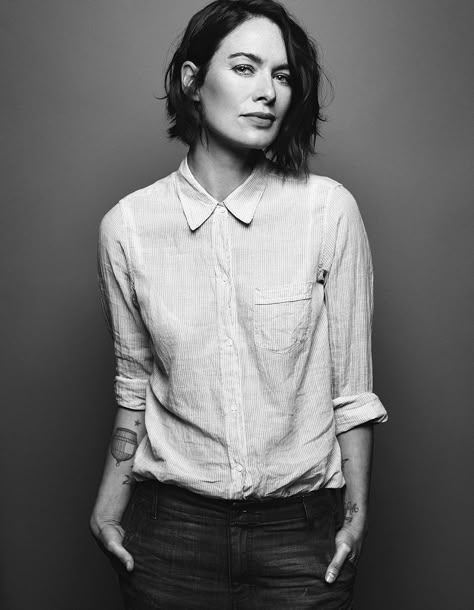 Lena Headey: 'There’s something cooler about the geeks’ Writer Headshots, Posing Prompts, Actor Portrait, Female Headshots, Artist Photoshoot, Portraits Ideas, Masculine Fashion, Lena Headey, Lauren Cohan