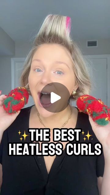 KELLY STRACK on Instagram: "The BEST heatless curl method I’ve tried so far✨💁🏼‍♀️

Inspired by the hair queen @abbybaffoe to try this heatless curl sock method!

#hair #heatlesscurls #heatlesshair #curls #overnightblowout #sockcurls #hairtutorial #hairhacks" Rollers In Curly Hair, Curly Hair Sock No Heat Curl, Curlers For Short Hair Curly Bob, Voluminous Heatless Curls, Heartless Curls Fine Hair, Fuzzy Socks Heatless Curls, Heartless Curls Shoulder Length Hair, Sock Curls Long Hair, Sock Curls Medium Length Hair