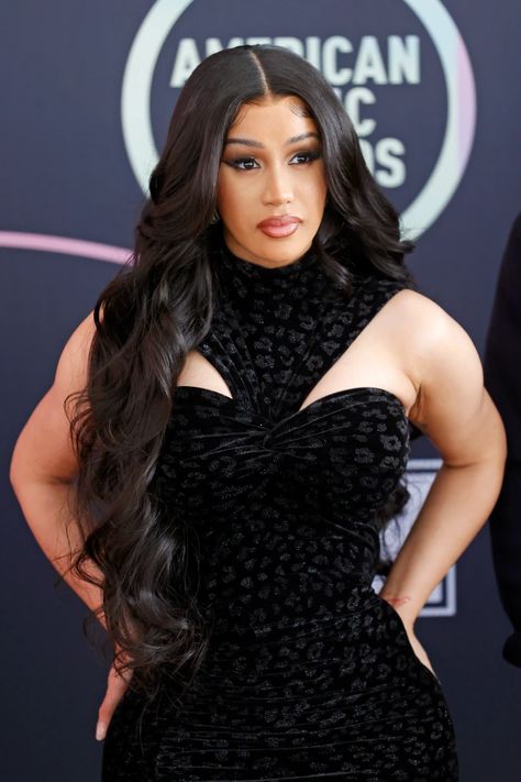 Beauty Care Logo, Cardi B Pics, Cardi B Photos, Beauty And The Beast Costume, Celebrity Beauty Secrets, Beauty Crush, Bacardi, American Music Awards, Baddie Hairstyles