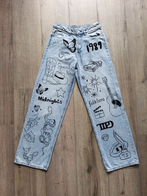 eras tour jeans ✨️  #erastour #swiftie #diy Eras Tour Jeans, Diy Eras Tour Outfit, Boots Diy, Apple Watch Bands Fashion, Print Pants, Cute Fits, Printed Pants, Eras Tour, Photo Print