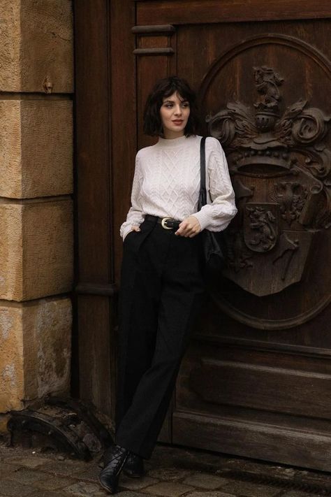 Light Academia Outfit Women, Casual Academia Outfit, Dark Academia Summer Outfit, Dark Academia Outfit Women, Academia Summer Outfit, Dark Academia Outfit Ideas, Dark Academia Outfit Aesthetic, Dark Academia Wardrobe, Academia Aesthetic Fashion