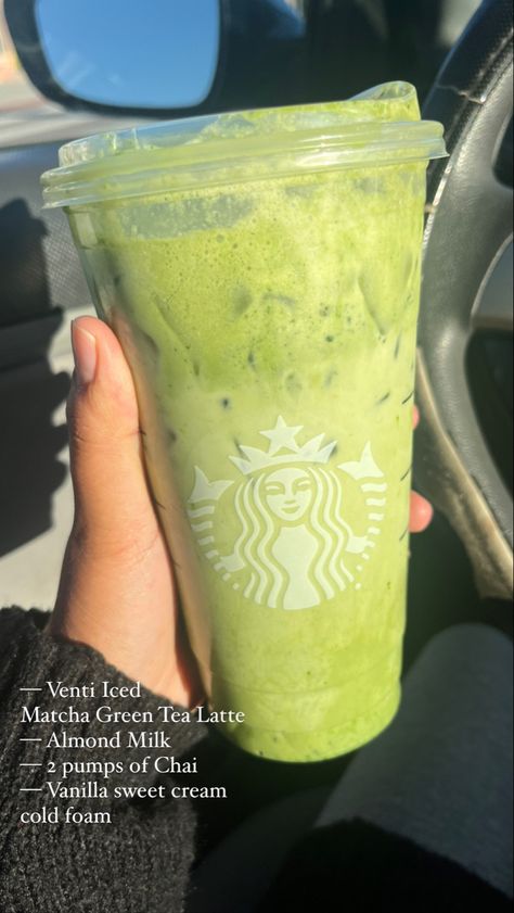 Starbucks Macha Late, Matcha Drinks At Starbucks, Random Starbucks Drinks, Healthy Matcha Starbucks Drinks, Starbucks Drinks Matcha, Matcha Starbucks Drinks Order, Smoothie Starbucks, Green Tea Starbucks, Starbucks Matcha Drinks