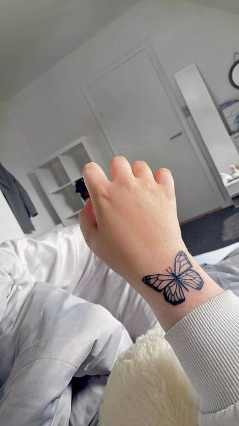 Big Wrist Tattoos, Wrist Butterfly Tattoo, Butterfly Tattoo Wrist, Butterfly Tattoo Hand, Wrist Hand Tattoo, Tattoo On The Wrist, Butterfly Hand Tattoo, Kpop Tattoos, Butterfly Wrist Tattoo