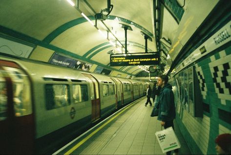 Tube Train Aesthetic, Nicki Core Aesthetic, Urban London Aesthetic, London Detective Aesthetic, 80s Britain Aesthetic, London 70s Aesthetic, London Green Aesthetic, London Tube Photography, 80s London Aesthetic