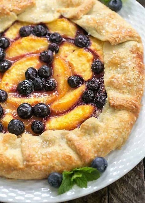 Peach Blueberry Galette - A gorgeous summer dessert with all the flavors of pie without all the work! Blueberry Galette, Peach Dessert Recipes, Peach Blueberry, Galette Recipe, Cream Pies, Blueberry Desserts, Peach Desserts, Delectable Desserts, Dessert Dips