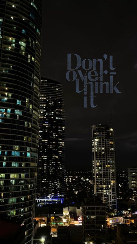 Don’t over think it<3 #dontoverthinkit #overthink #vibes #wallpaper It Wallpaper, Iphone Wallpaper Texture, Vibes Wallpaper, Powerpoint Design, Modern Chic, Pretty Wallpapers, Your Aesthetic, Cute Wallpapers, Things To Think About