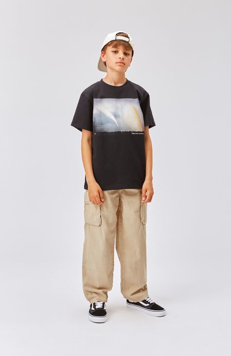 Earth pictures - spring summer 2023 Earth Pictures, Summer Boy, White Boys, Sustainable Clothing, Kids Wear, Boy Fashion, Quality Clothing, Kids Boys