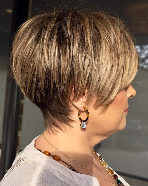 60 Piece-y Wedge Bixie for Straight Hair Wedge Back Haircut, Fine Thick Hair Styles, Pixie Wedge Haircut, Hair To Look Younger, Long Bob Haircuts For Women, Debs Hairstyles, Wendy Hair, Short Stacked Wedge Haircut, Fine Haircuts