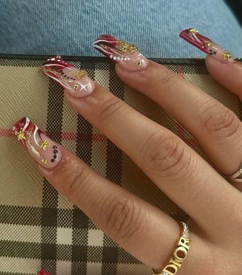 Acrylic Nails 90s Inspired, Nail Inspo 90s, 90s Fall Nails, Fall Y2k Nails, Red 90s Nails, French Tip Nails Y2k, Oldies Nails, 90s Nail Designs, Uñas Y2k