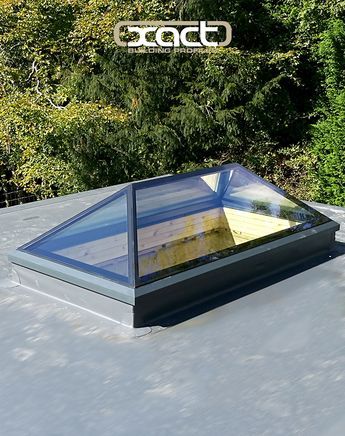 Sky Light Ideas, Lantern Roof Light, Roof Lanterns, Skylight Glass, Roof Skylight, Skylight Design, Garden Room Extensions, Sky Lights, Roof Lantern