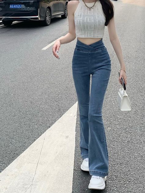 2022 new high waist hip lift skinny jeans women's elastic slim micro horn pants High Waisted Mom Jeans, High Waisted Flares, Flare Leggings, Mode Inspo, Jeans Women, Streetwear Women, Korean Outfits, Casual Style Outfits, Mode Inspiration