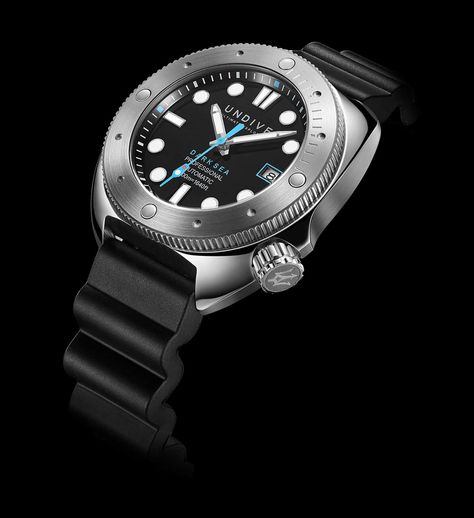 Panerai Submersible, Mens Designer Watches, Dark Sea, Dove Men, Mens Fashion Watches, Pilot Watch, Mens Luxury, Dive Watches, Luxury Watches For Men