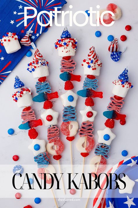 How to Make Patriotic 4th of July Candy Kabobs! 4th Of July Candy, Candy Kabobs, Pretty Candy, Candy Centerpieces, Star Cookies, Blue Candy, Patriotic Party, White Candy, Creative Activities For Kids