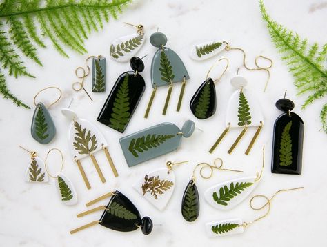 This Dangle & Drop Earrings item by FERNANDVINEHANDMADE has 134 favorites from Etsy shoppers. Ships from United States. Listed on 23 Dec, 2023 Polymer Clay Fern, Earring Inspo, Clay Designs, Pressed Leaves, Handmade Clay Jewelry, Boho Inspiration, Clay Polymer, Steel Post, Clay Design