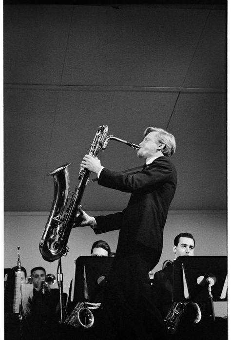 Jim Marshall, Jazz Festival - The Eye of Photography Gerry Mulligan, Jim Marshall, Charles Mingus, Jazz Players, Jazz Poster, The Grammys, Bw Photography, All That Jazz, Jazz Musicians