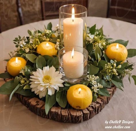 Italian Wedding Centerpieces, Lemon Centerpiece Ideas, Lemon Tablescape, Easy Thanksgiving Table Decor, Fruit Flower Basket, Hotel Flower Arrangements, Thanksgiving Table Decor Ideas, Minimalist Centerpiece, Lemon Centerpieces