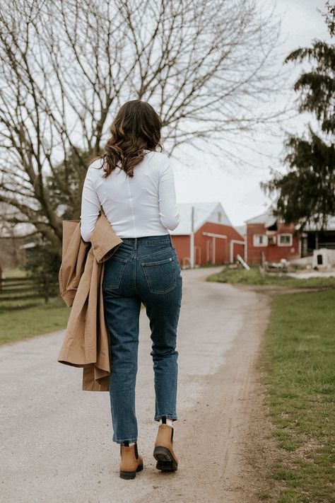 Everlane Curvy Cheeky Jeans, Everlane 90s Cheeky Jean Outfit, Everlane Cheeky Jeans Outfit, Everlane Cheeky Jean, Everlane Jeans Outfit, Everlane 90s Cheeky Jean, Madewell Jeans Outfit, Straight Cropped Jeans Outfit, Everlane Outfit