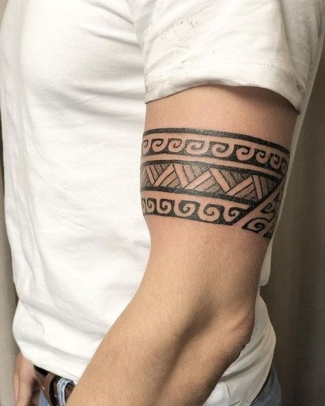 Armband Tattoo Mann, Bicep Tattoos, Band Tattoos For Men, Tattoo Band, Aztec Tattoo Designs, Band Tattoos, Armband Tattoos, Forearm Band Tattoos, Polynesian Tattoo Designs