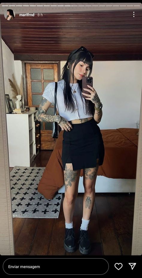 Concert Pit Outfit, Moody Summer Outfit, Tattoo Artist Outfit Style, Soft Goth Summer Outfits, Tattoo Convention Outfit, Soft Grunge Summer Outfits, Tattoo Appointment Outfit, Tattoo Artist Outfit, Summer Outfits Alternative