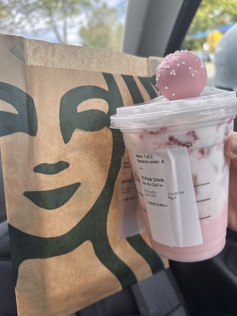 starbucks order birthday cake pop and tall pink drink coconut milk with vanilla sweet cream cold foam Vanilla Sweet Cream Cold Foam, Birthday Cake Pop, Sweet Cream Cold Foam, Starbucks Cake Pops, Vanilla Sweet Cream, Cream Cold Foam, Starbucks Cake, Starbucks Birthday, Cold Starbucks Drinks