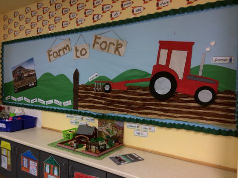 Farm to Fork Display Farming Bulletin Board Ideas, Farm Display Eyfs, Numeracy Display, Creating Worksheets, Farm Vbs, Farm Classroom, Farm Display, School Display, Art Bulletin Boards