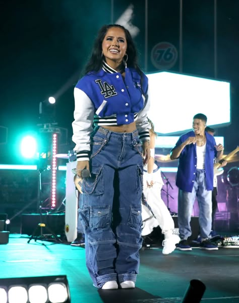 Becky G Outfits Casual Street Styles, Becky G Performance Outfits, Becky G Concert Outfits, Rapper Outfits Female, Becky G Outfits Concert, Becky G Concert, 2025 Wardrobe, Performing Outfits, Singer Outfits