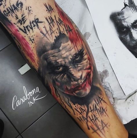 Joker Hahaha Tattoo, Batman And Joker Tattoo, Hahaha Tattoo, Batman Tattoo Sleeve, Tato Joker, Joker Hahaha, Joker Face Tattoo, Joker Tattoos, Herren Hand Tattoos