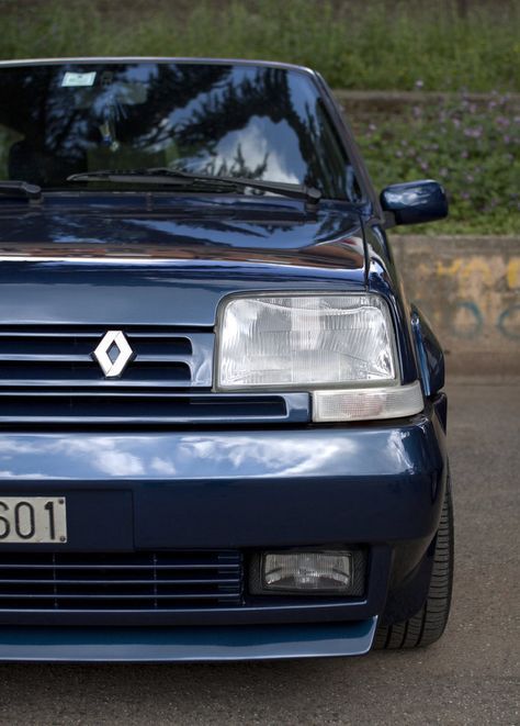 Renault 5 GT Turbo by VenonGT Clio Sport, Renault 5 Gt Turbo, Motocross Girls, Europe Car, Retro Auto, Renault Sport, Renault Duster, Fiat 600, Ford Torino